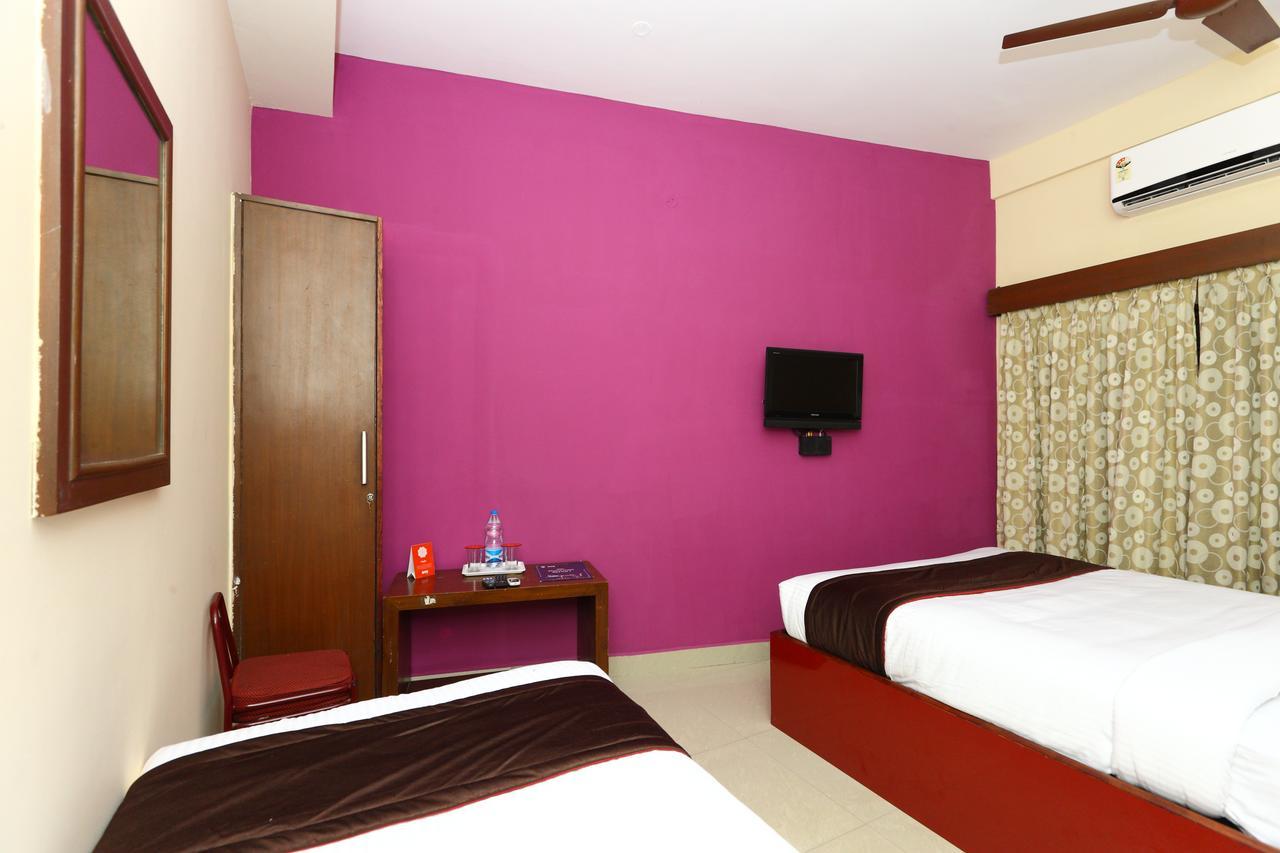 Oyo 8410 Rajeswari Tower Chennai Exterior photo