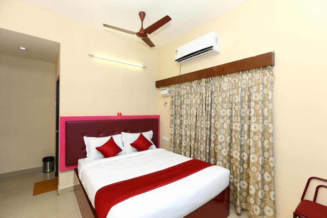 Oyo 8410 Rajeswari Tower Chennai Exterior photo