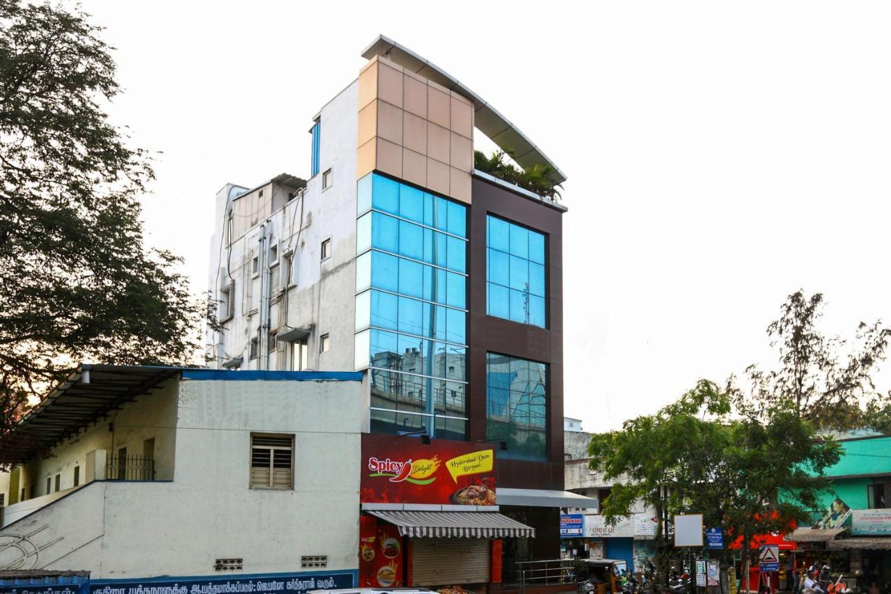 Oyo 8410 Rajeswari Tower Chennai Exterior photo
