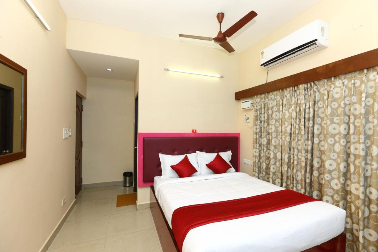Oyo 8410 Rajeswari Tower Chennai Exterior photo