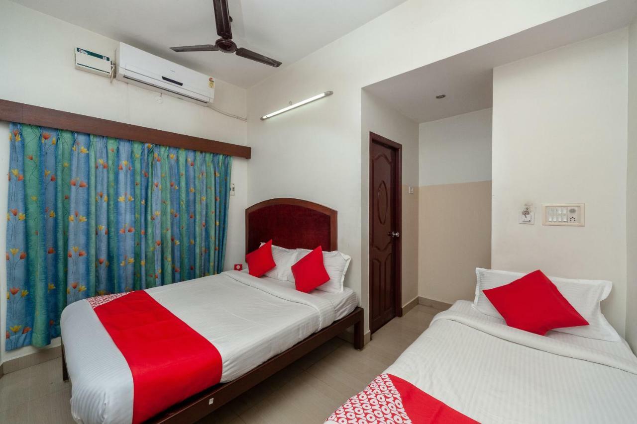 Oyo 8410 Rajeswari Tower Chennai Exterior photo