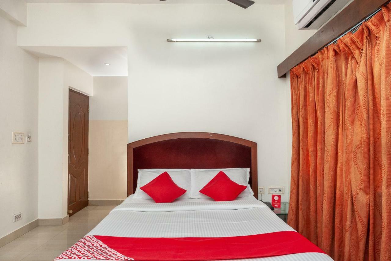 Oyo 8410 Rajeswari Tower Chennai Exterior photo