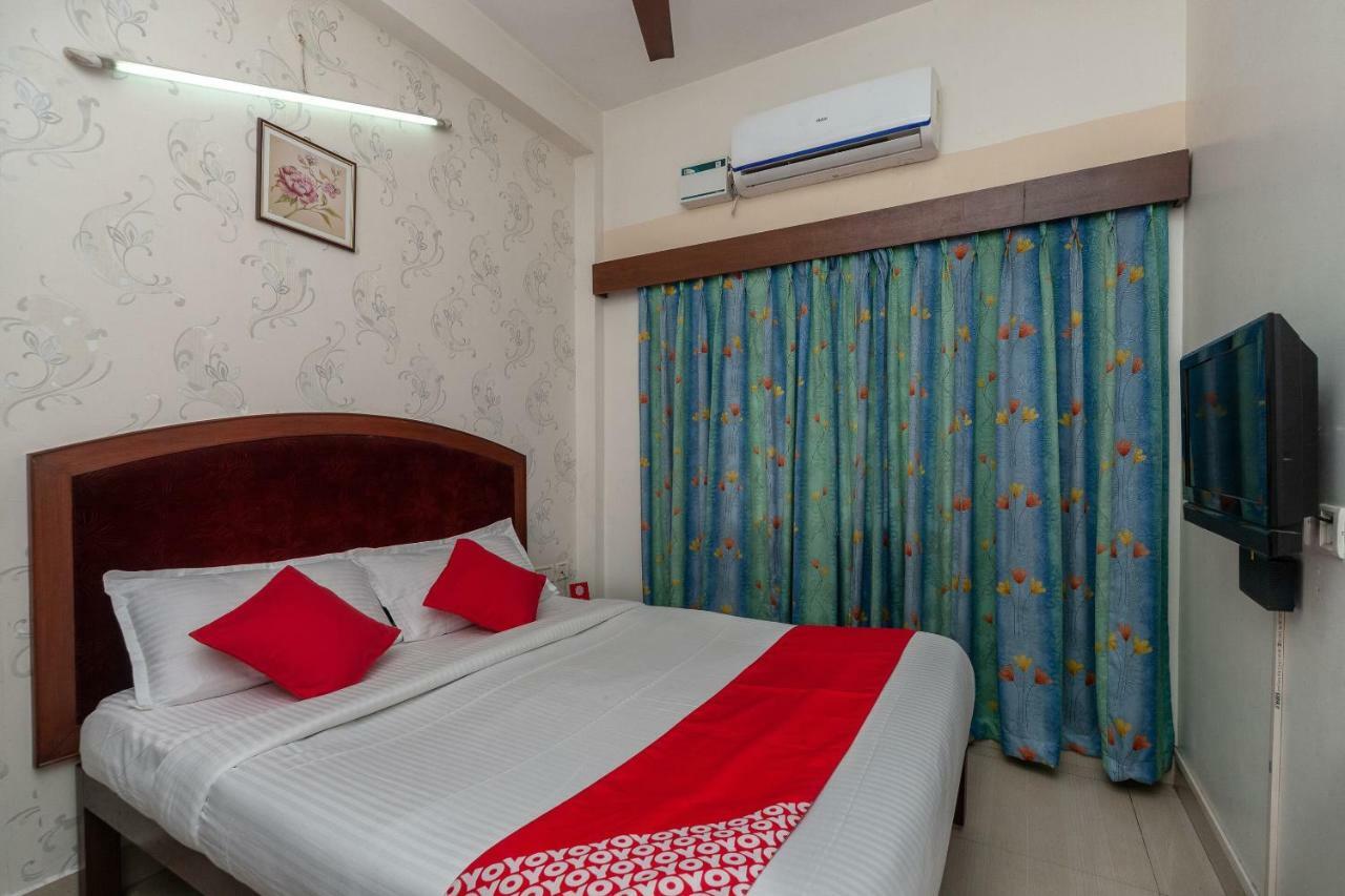 Oyo 8410 Rajeswari Tower Chennai Exterior photo